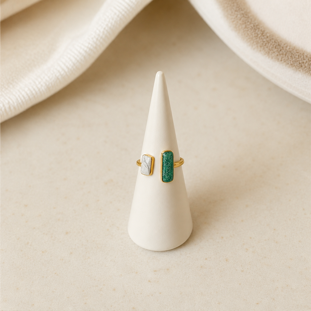 Aurora Geometric Open Ring - Diyaana