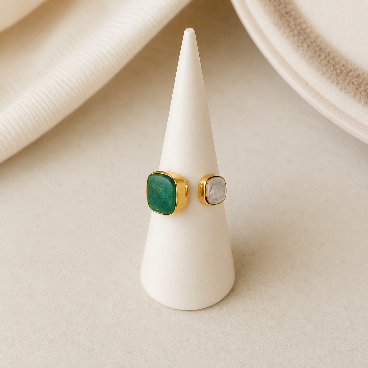 Aurora Geometric Open Ring - Diyaana
