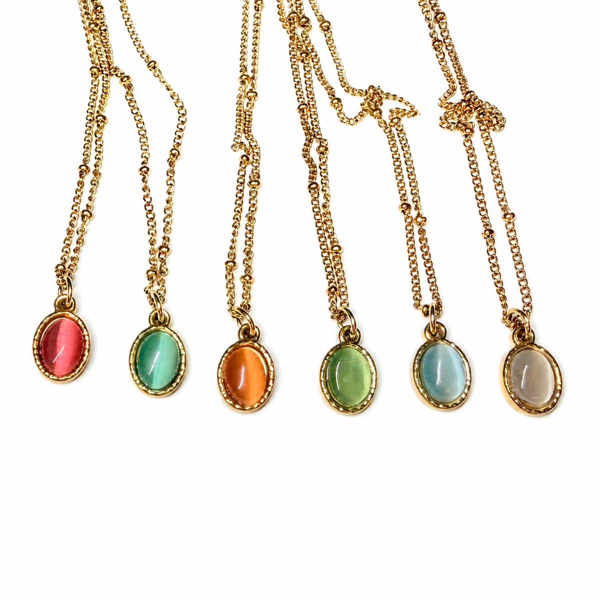 Layla Oval Cabochon Necklace - Diyaana